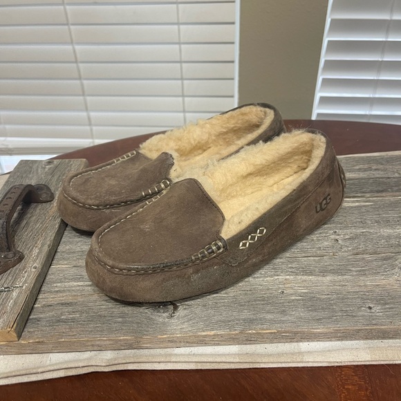 UGG Shoes - Women's Shoes UGG ANSLEY Suede Shearling Slip On  Moccasin Slippers 9 Chocolate